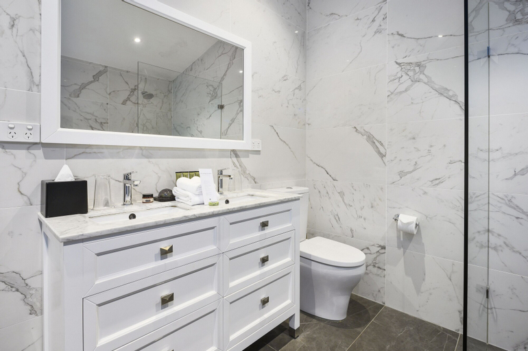 Bathroom 21