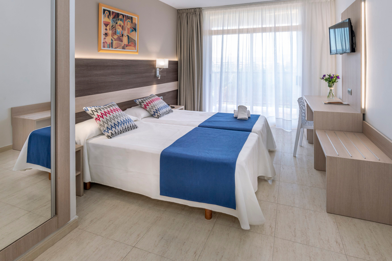 Bedroom 3, 4R Gran Regina, Tarragona