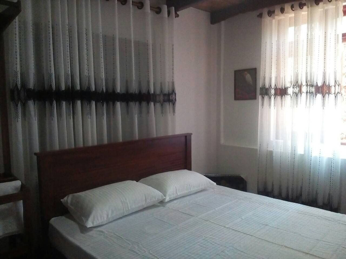 Bedroom 2, Walawwa Guest House, Ukuwela