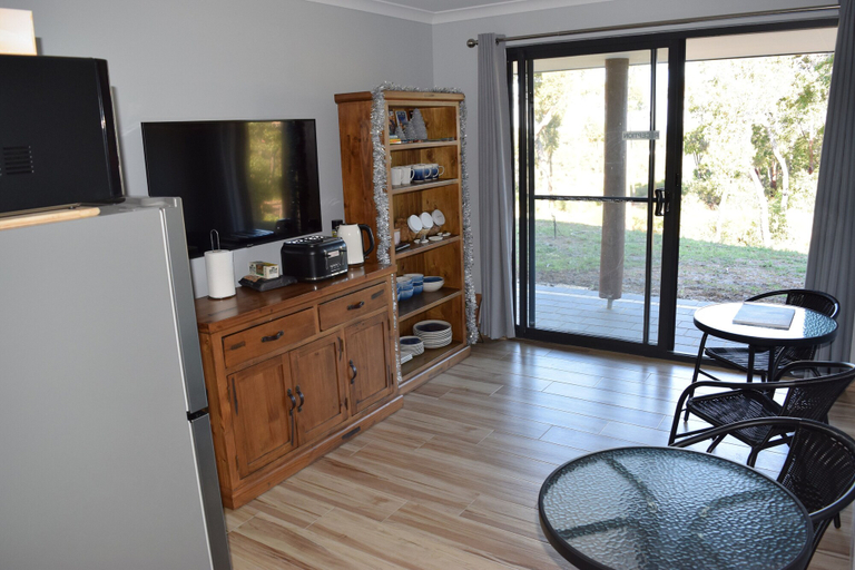 Others 5, Eagle Bay House, Busselton