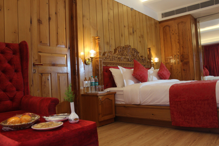 Bedroom 2, Tiaraa Hotels & Resorts - A Luxury Resort Manali, Kullu