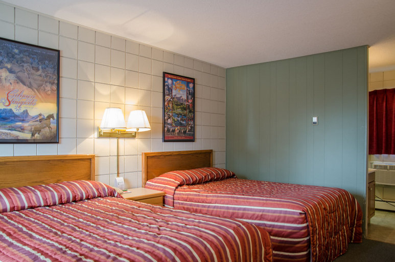 Bedroom 3, Plains Motel, Division No. 2