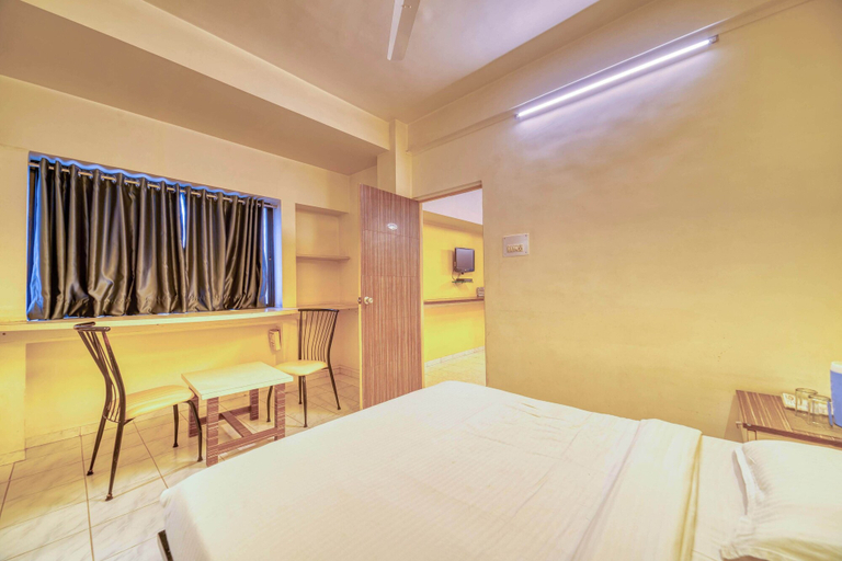 Bedroom 3, Hotel Grand Ashwin, Nashik
