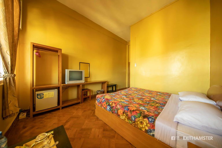 Bedroom 4, Gypsy Inn, Taunggye