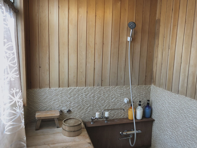 Bathroom 3, Hakuba Landmark Happo Lodge, Hakuba