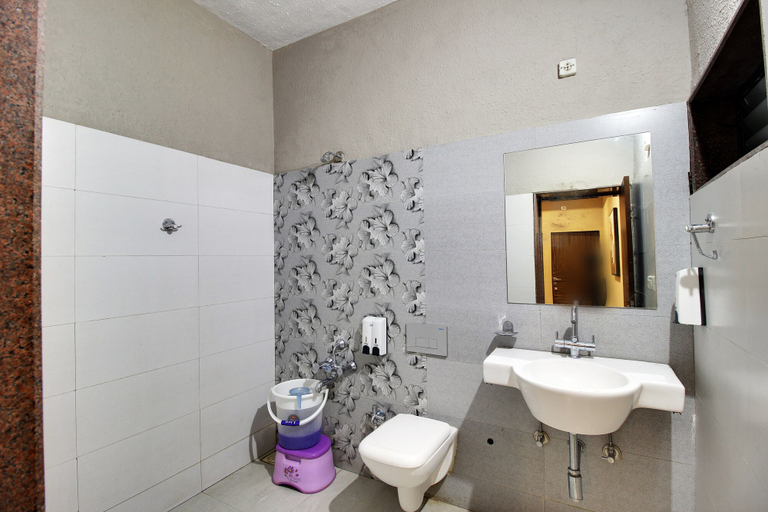 Bathroom 5, Achal Resort, Sirohi