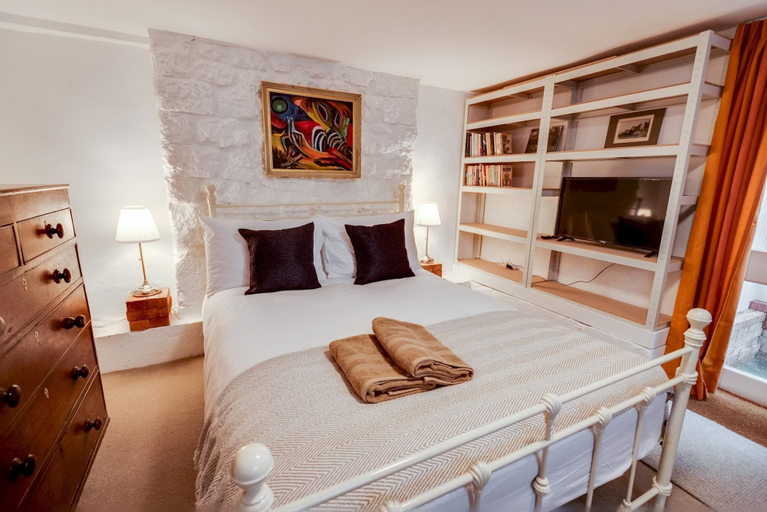 Bedroom 3, The Summertown Studio 1 Bedroom Kitchenette, Oxfordshire