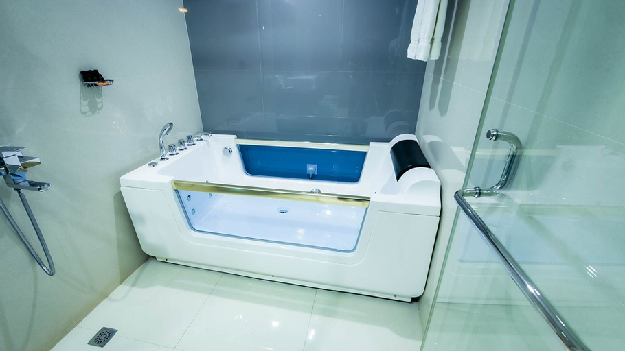 Bathroom 6