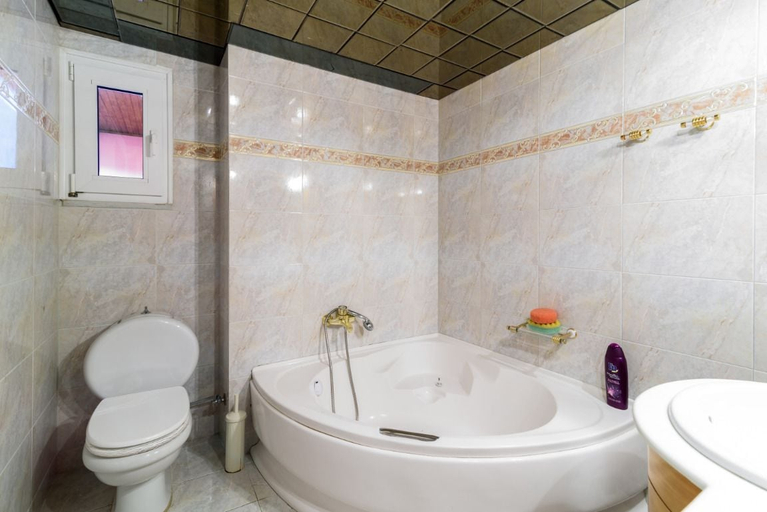 Bathroom 4, Villa Aris, West Greece