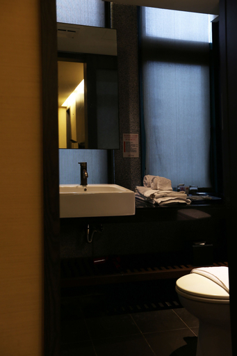 Bathroom 4