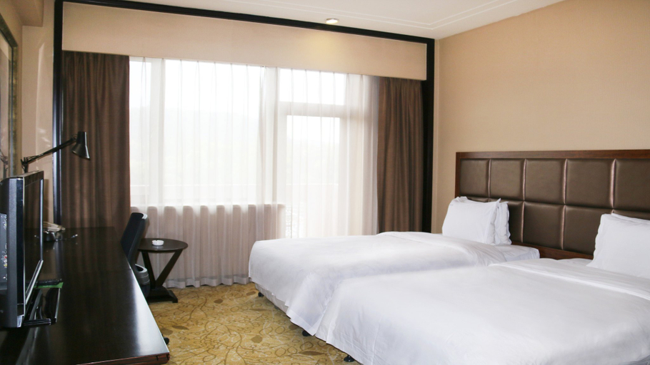 Bedroom 5, Holiday Inn MUDANJIANG by IHG, Mudanjiang