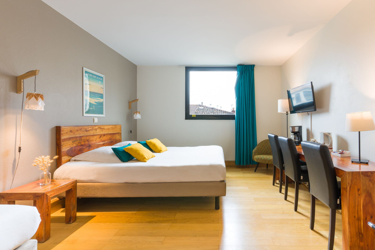Bedroom 4, Victoria Garden Bordeaux Centre, Gironde