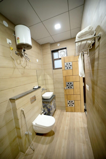 Bathroom 5, Hotel SD Prime, Jaipur