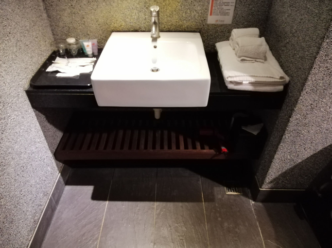 Bathroom 5