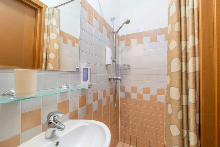 Bathroom 4, Hotel Vera, Sankt-Peterburg gorsovet