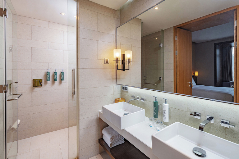 Bathroom 9