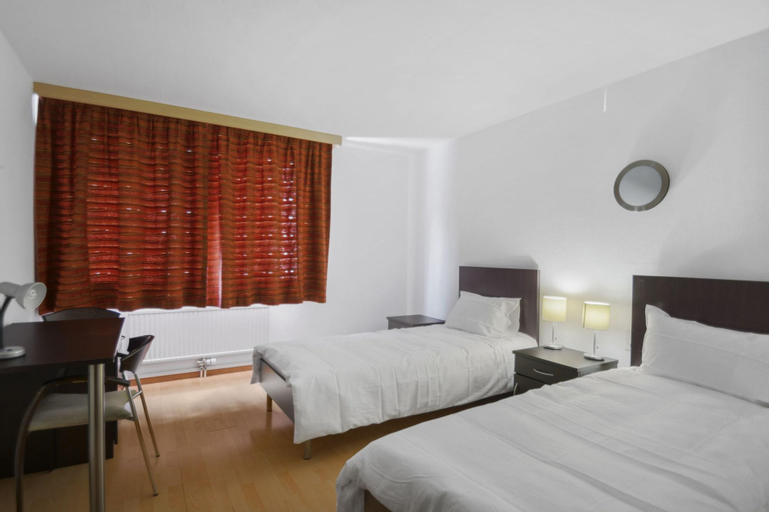 Bedroom 30