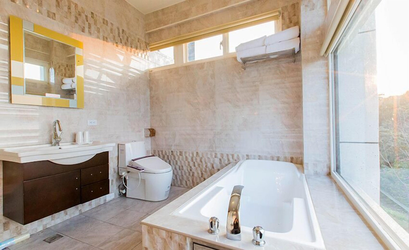 Bathroom 3, Moonstone Bed and Breakfast, Yilan
