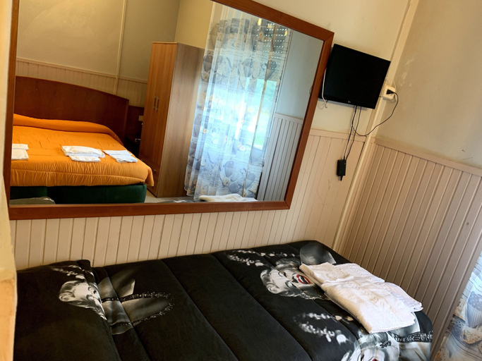 Bedroom 4, Hotel Belvedere, Modena