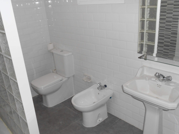 Bathroom 5, Pensión Pérez Montilla, Sevilla