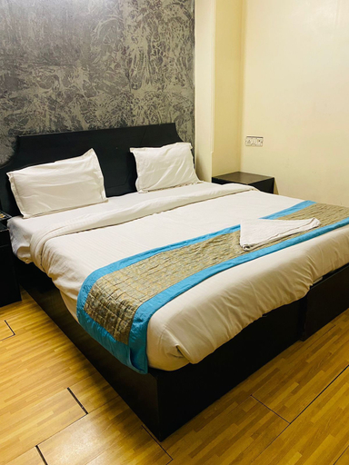 Bedroom 2, Hotel Ashoka International, Delhi