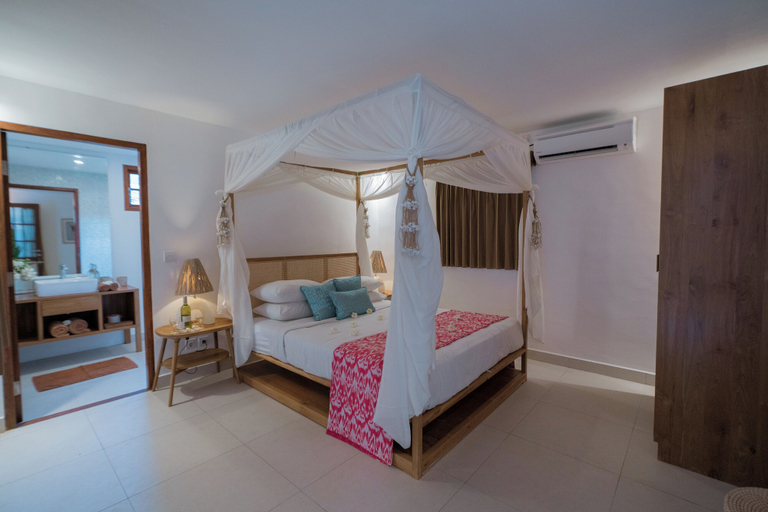 Bedroom 2, The Gili Beach Resort, Lombok