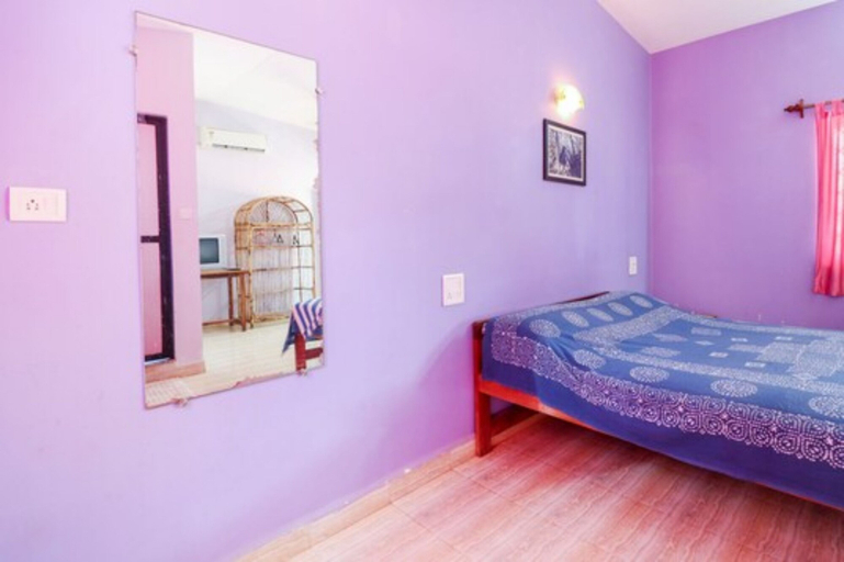 Bedroom 2, Goroomgo Shivam Homestay Goa, North Goa