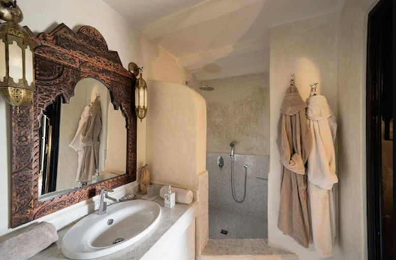 Bathroom 5, Riad Kheirredine, Marrakech