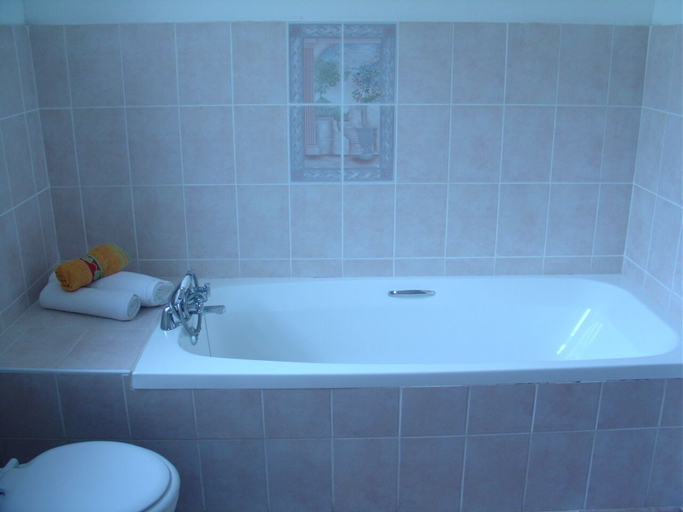 Bathroom 5, District Six Guesthouse, City of Cape Town