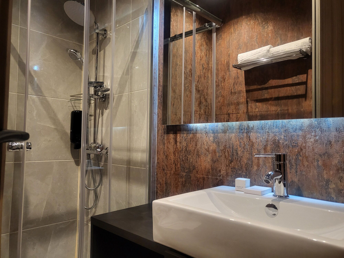 Bathroom 5, Rubens Hotels & SPA, Vila Nova de Gaia