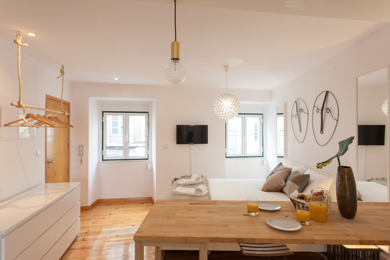 Others 4, Moniz Studio Apartment - by LU Holidays, Lisbon