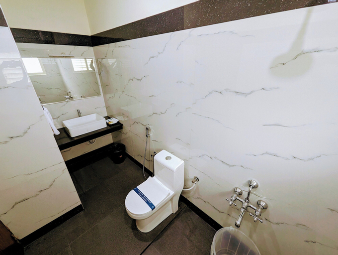 Bathroom 4