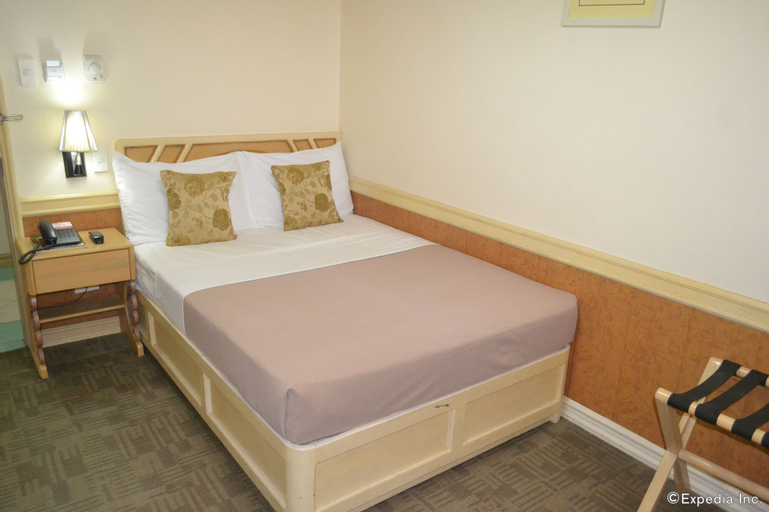 Bedroom 16