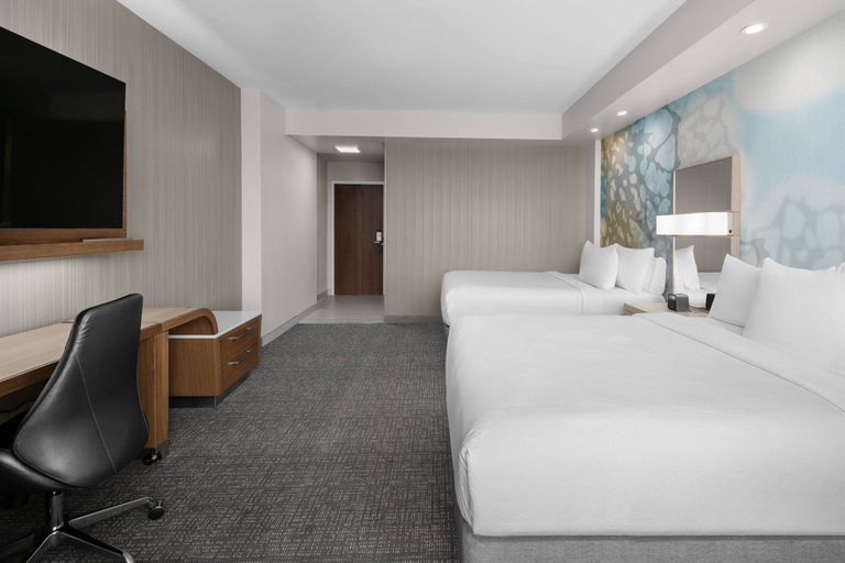 Bedroom 3, Courtyard by Marriott Clearwater Beach, Pinellas