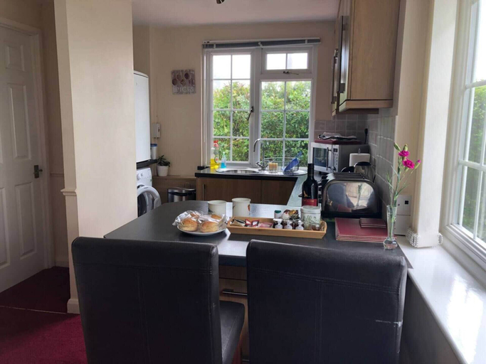 Others 4, 2 Bedroom Chalet - Praa Sands, Cornwall, Cornwall