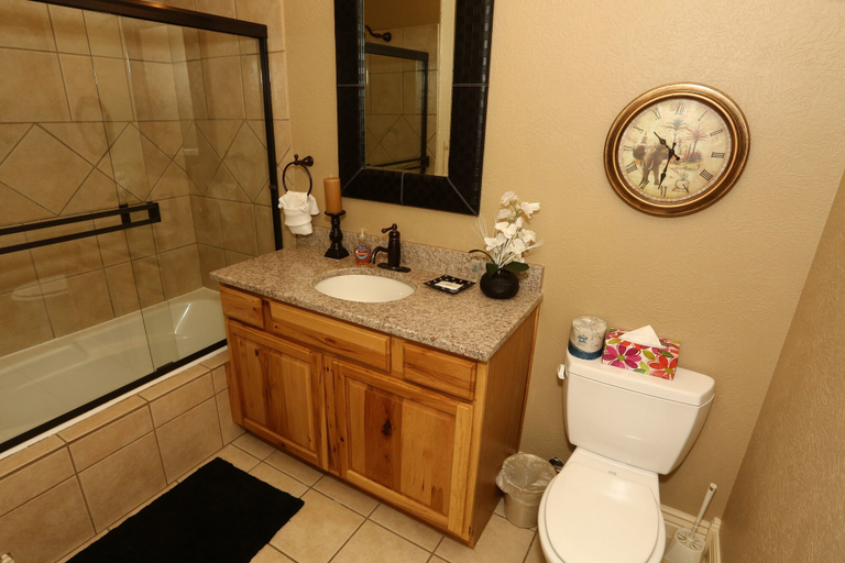 Bathroom 4, Eagle's Nest Condo Resort, Stone