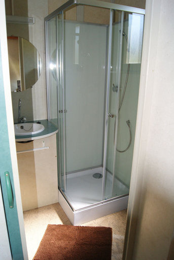Bathroom 5, Du côté de Chez SAM La Marguetière, Allier