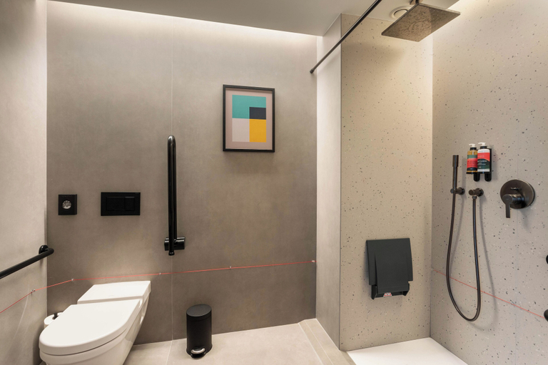 Bathroom 3, Arts Hotel Porto, Tapestry Collection By Hilton, Porto