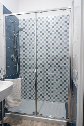 Bathroom 3, Porta Aragonese Luxury Rooms, Palermo