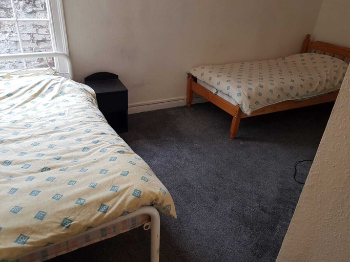 Bedroom 2, The Railway Inn, Devon
