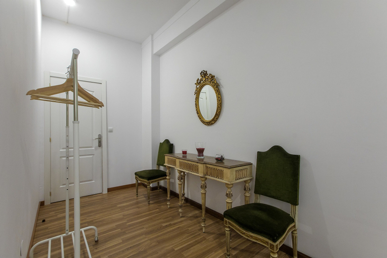 Others 5, PB Santa Catarina Apartment - Parking, Porto