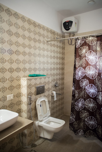 Bathroom 4, 3BHK by Tripvillas Holiday Homes, Pune