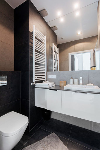 Bathroom 4, City Lights Apartments - Topolowa, Kraków City