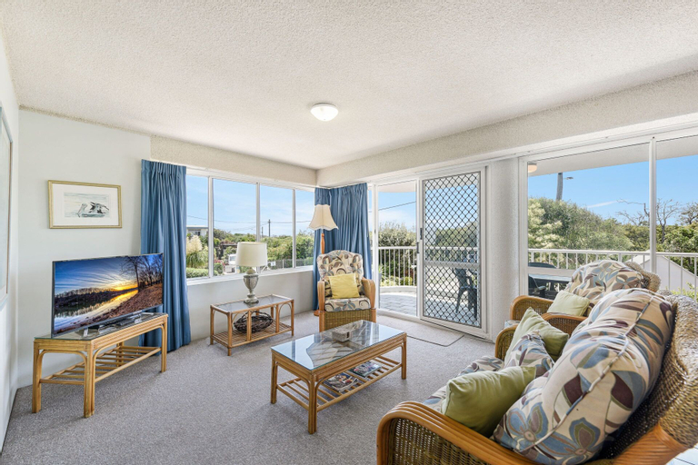 Ocean Shores 2 - 2/60-64 Peregian Esplanade, Noosa - Sunshine-Peregian