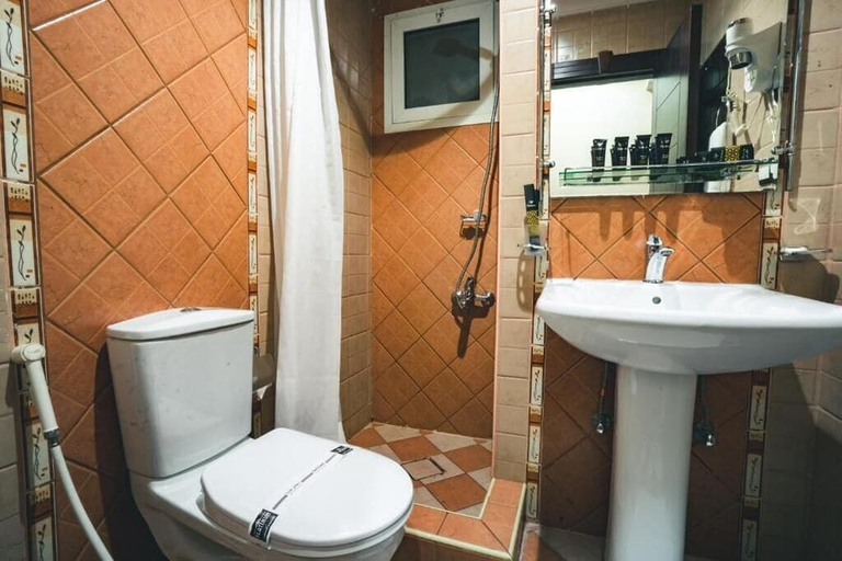 Bathroom 5, Platinum Seventy Serviced Apartments, Jeddah