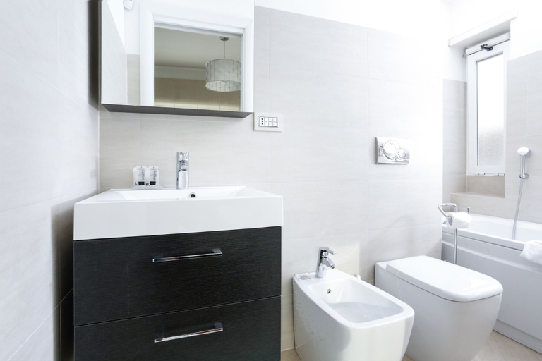 Bathroom 5, Enjoy the Sunset on Your Vatican Terrace, Roma