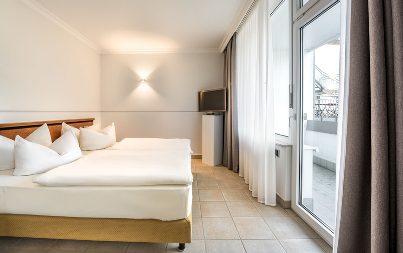 Bedroom 6
