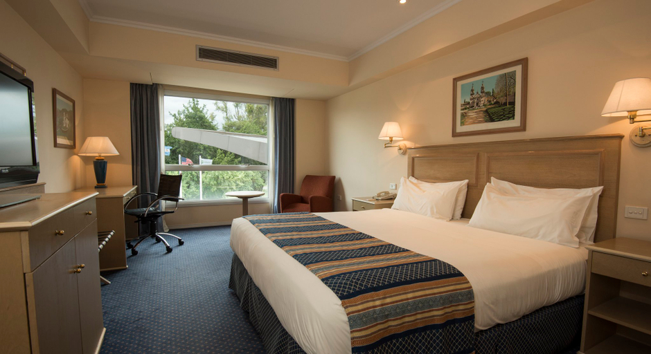 Bedroom 4, Holiday Inn CORDOBA by IHG, Capital