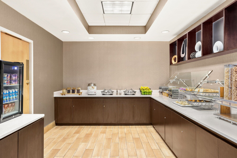 Food & Drinks, SpringHill Suites by Marriott Boston/Andover, Essex