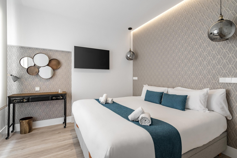 Bedroom 3, Dobo Marco Polo, Madrid